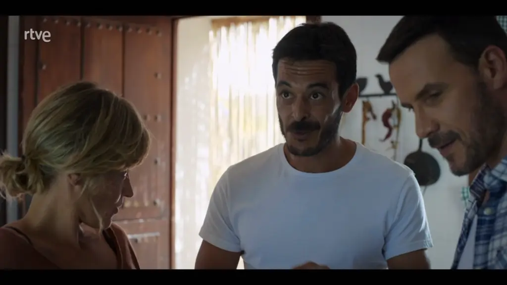 El actor en una secuencia de la serie HIT