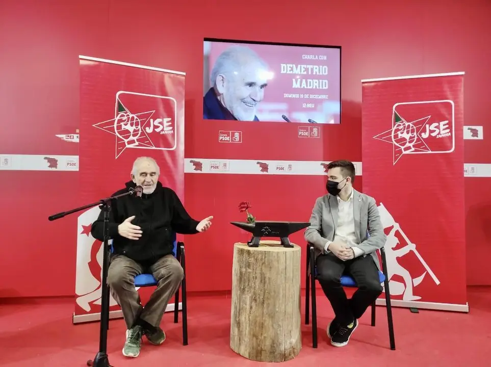 Acto de JSE-Zamora con Demetrio Madrid
