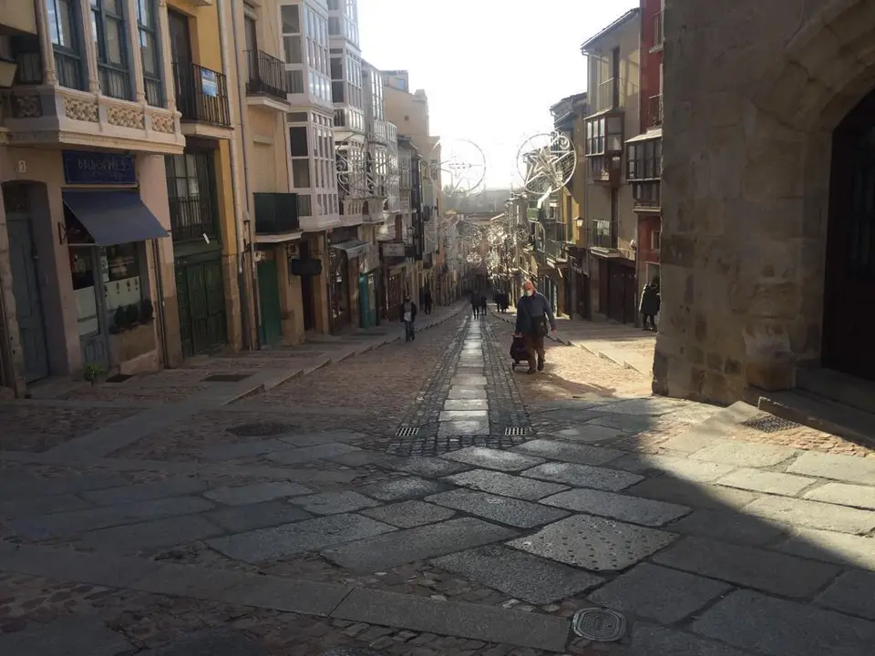 Zamoranos por la calle Balborraz