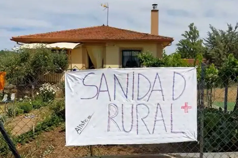 Cartel en defensa de la sanidad rural