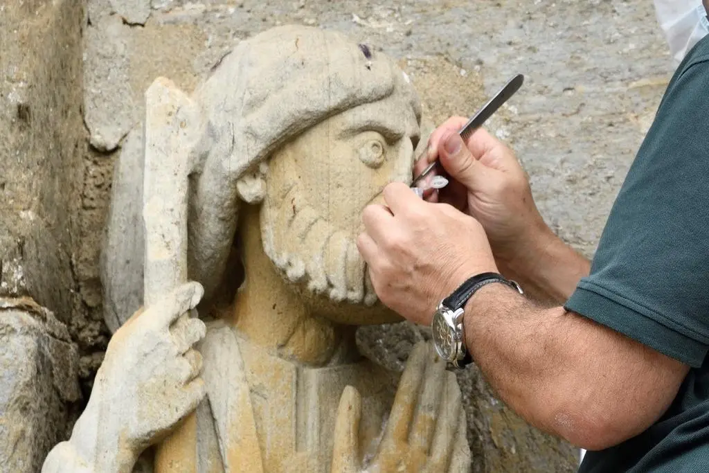 Toma de muestras iglesia de Santa Marta de Tera