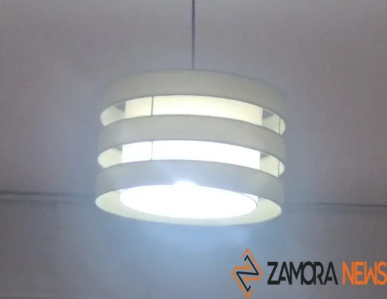Lámpara encendida