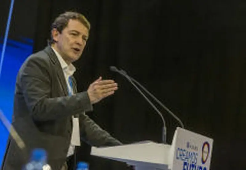 Mañueco, durante su intervención en el Congreso de León