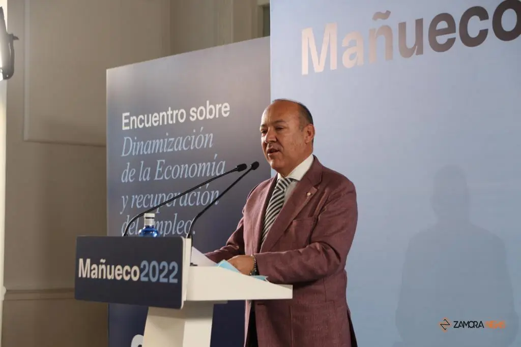 Barrios durante la clausura en Zamora el segundo “encuentro popular” del PP de Castilla y León