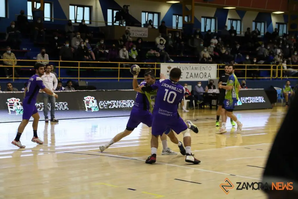 15182153-1bfe-4537-a531-f25ce490995f