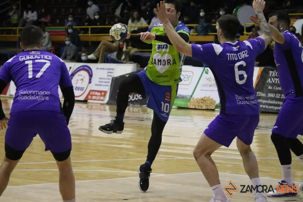 b409fad0-5ddb-41b6-ab7c-0155e8195593