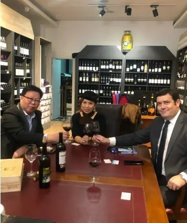Convenio exportación productos y servicios zamoranos, Ángel Macías