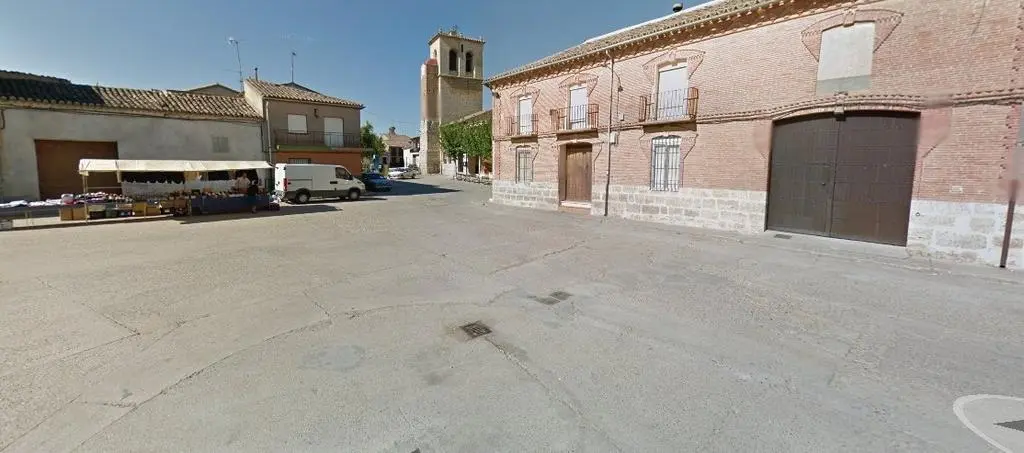 Plaza Mayor Morales de Toro
