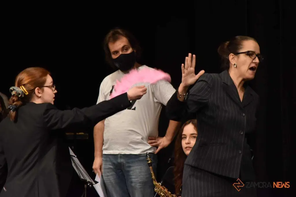 b600012e-a8ef-4cd7-935a-2a2508fb98c1