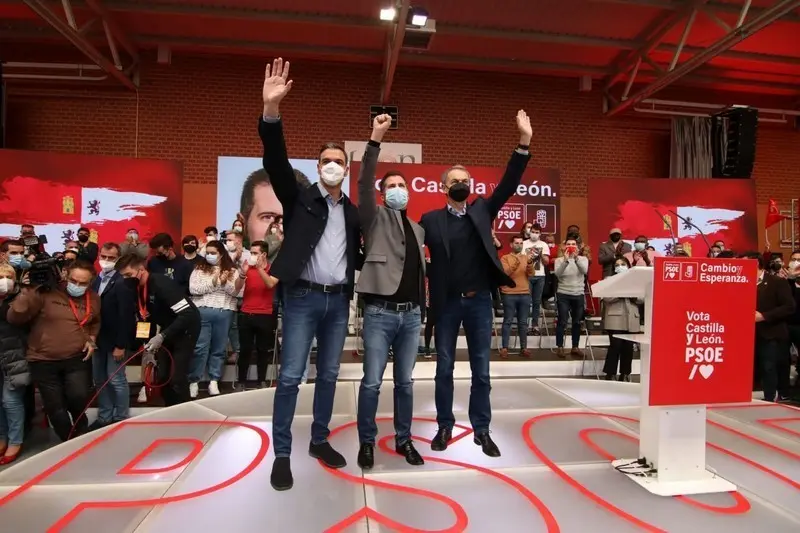 Tudanca y Pedro Sánchez en León