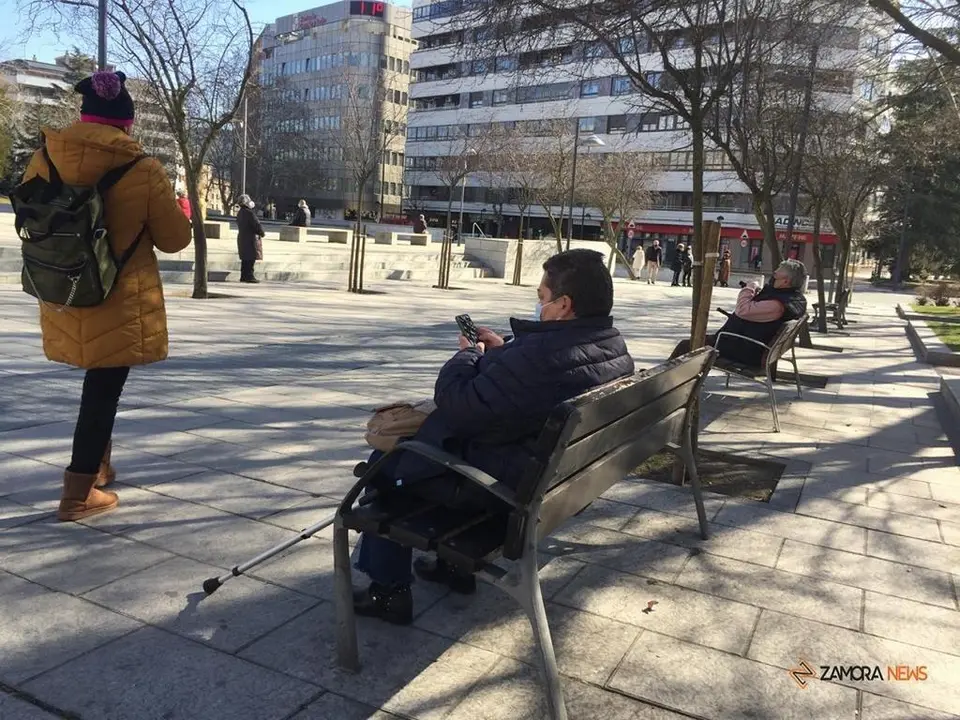 Zamoranos en el parque de La Marina