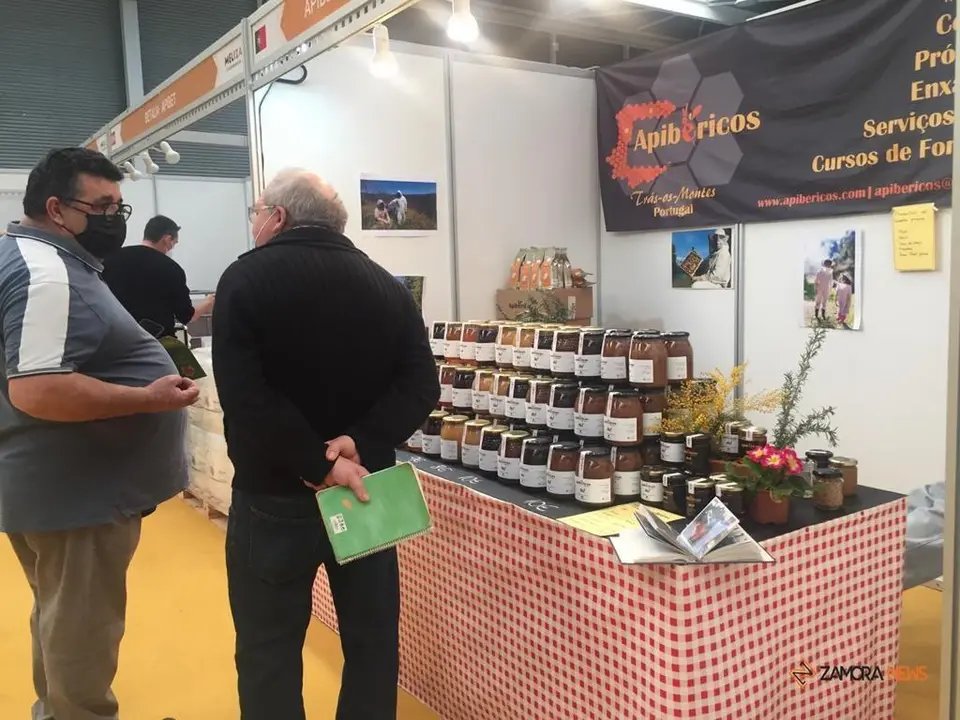 III Feria Internacional Apícola (5)