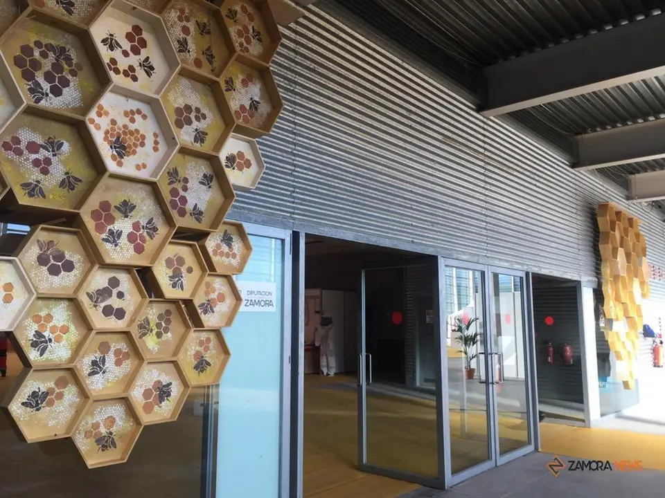 III Feria Internacional Apícola (19)