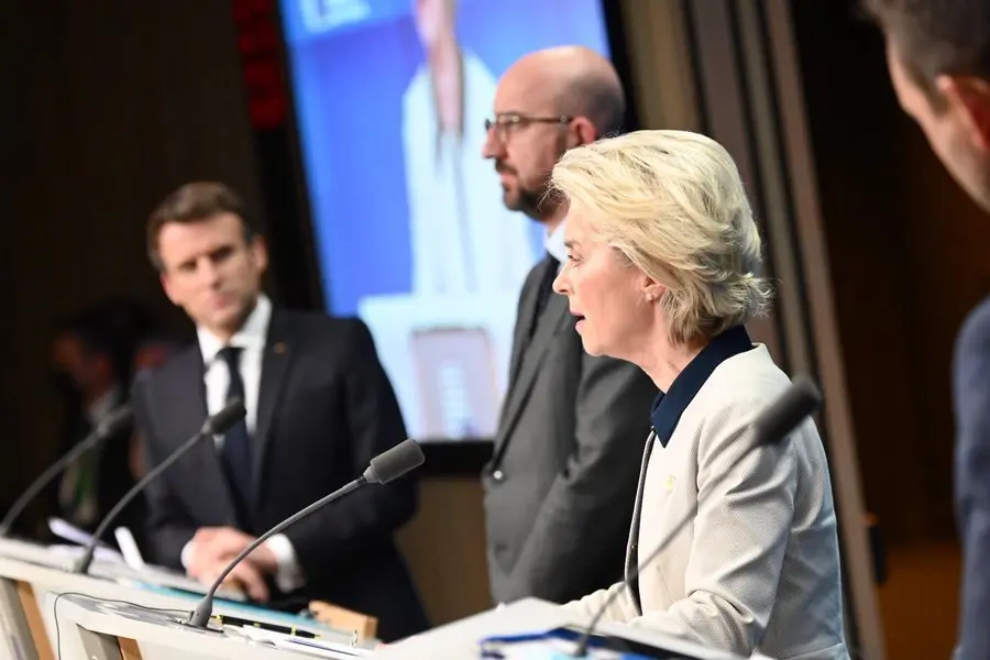 La presidenta de la Comisión Europea, Ursula von der Leyen, durante ona de las ruedas de prensa a raíz de la invasión rusa en Ucrania. Fotografía: Comisión Europea en España Facebook