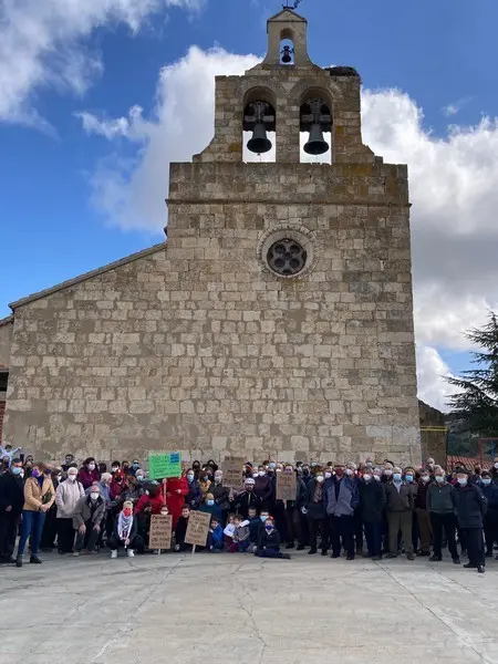 Concentración en defensa de la Sanidad Pública en Fuente el Carnero.