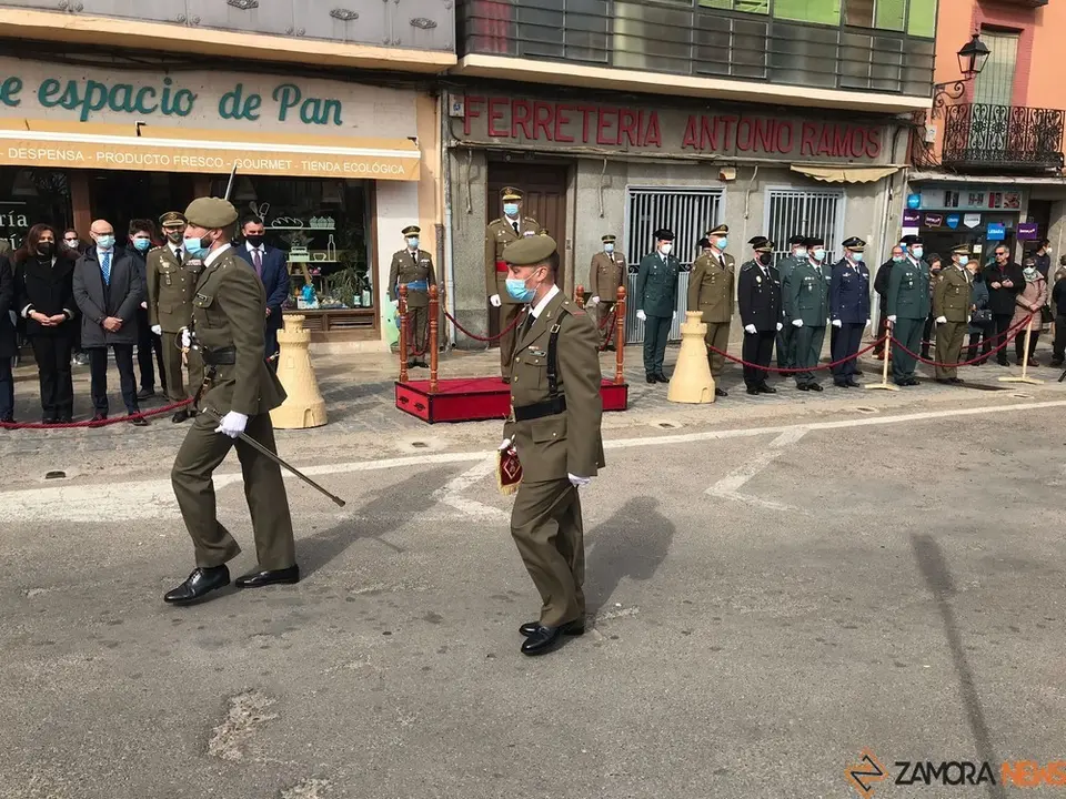 izado bandera batalla toro  (5)