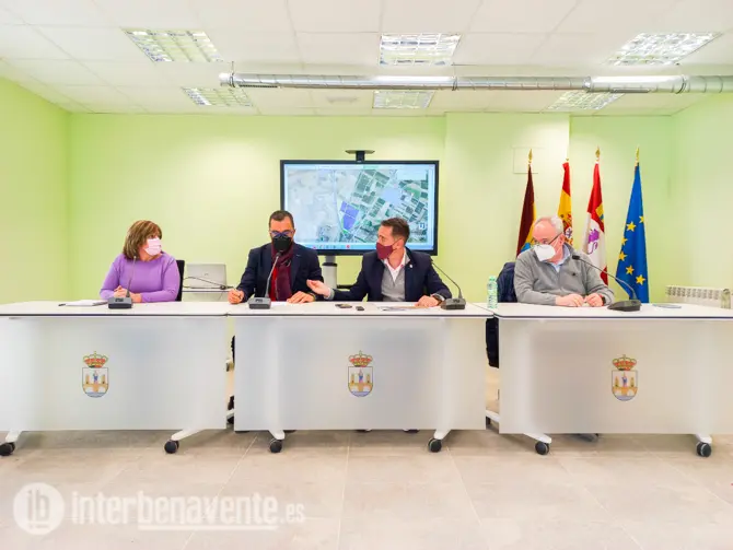 Reunión de la Mesa del Diálogo Social en Benavente