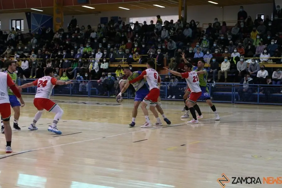 BalonmanoZamora00005