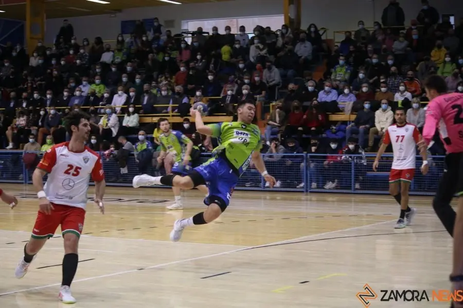 BalonmanoZamora00009