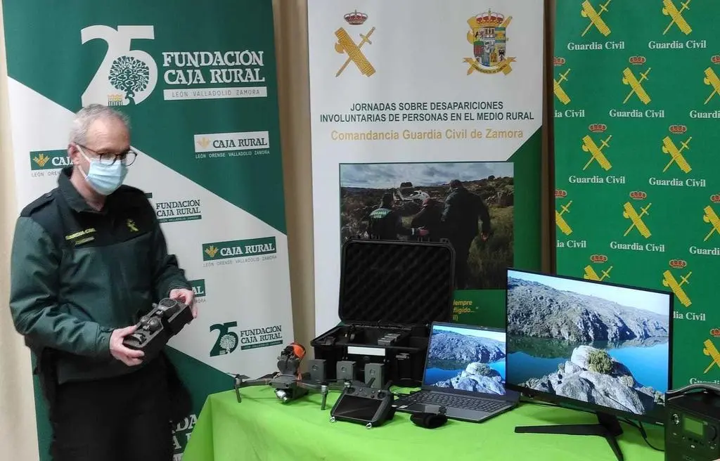 Dron donado por la Guardia Civil y Fundación Caja Rural de Zamora a la Comandancia de la Guardia Civil de Zamora