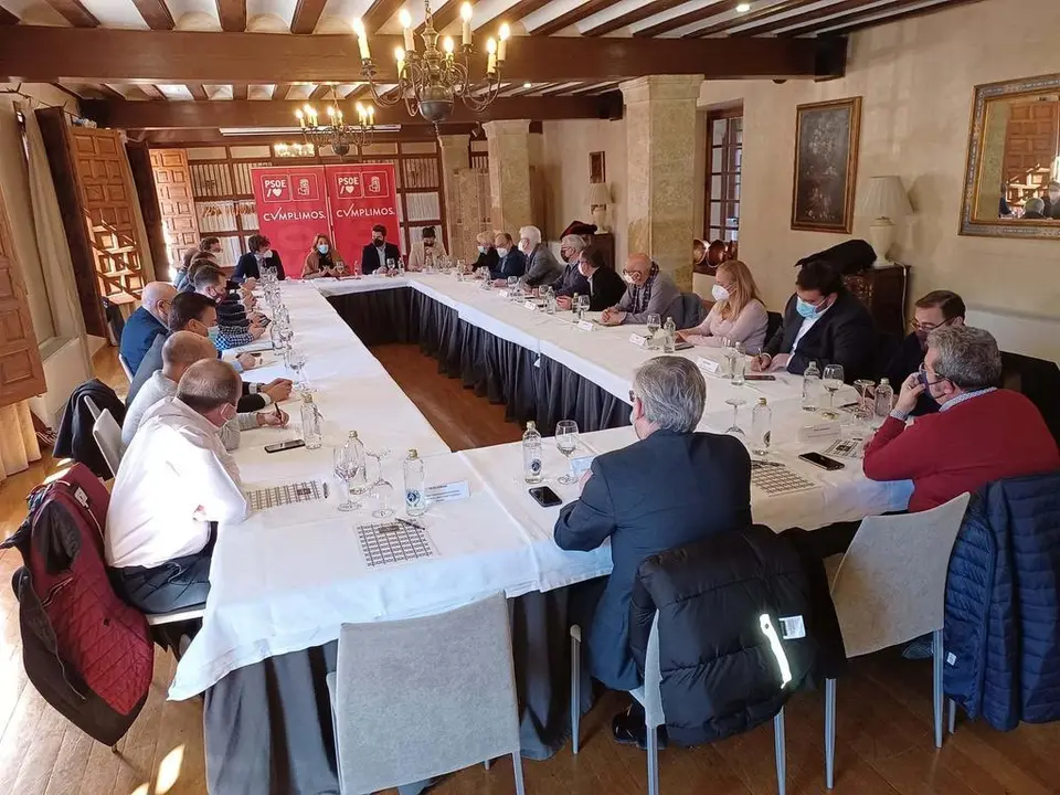 PSOE Zamora. Reunión Ministra Transportes, Movilidad y Agenda Urbana Raquel Sánche Agentes Sociales y Económicos F22