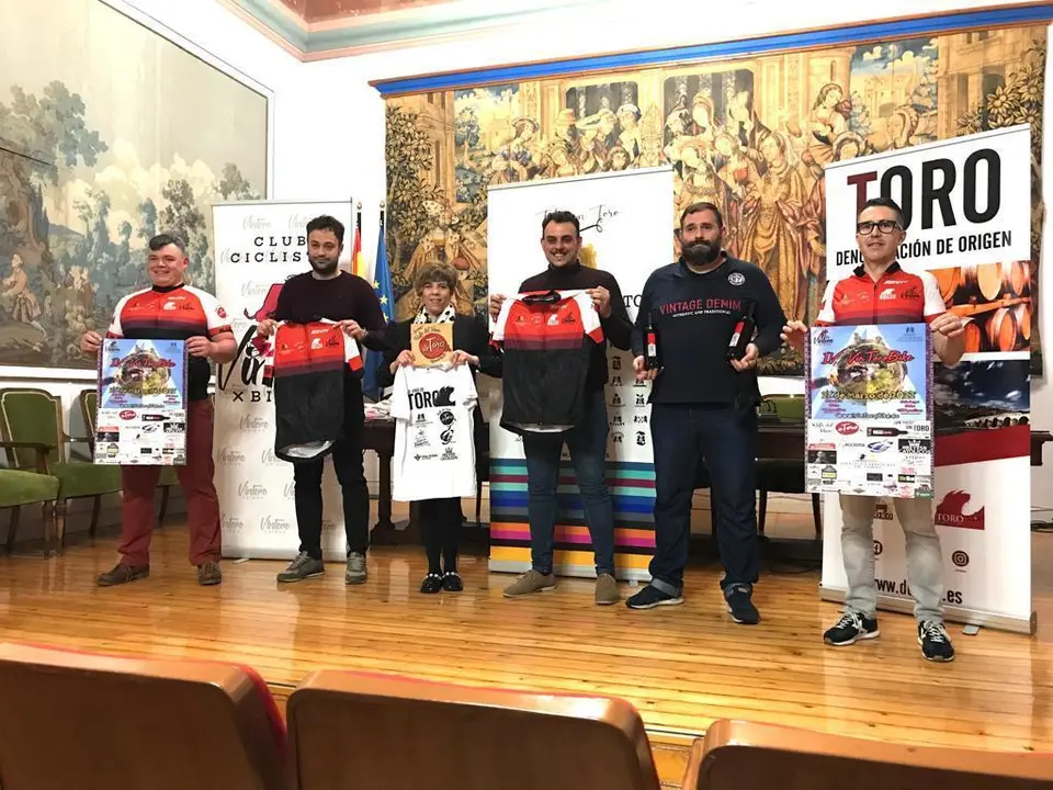 Presentación de VinToroBike