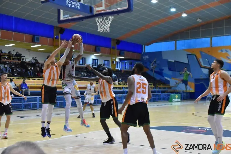 Zamora Enamora - Baloncesto Morón (2)