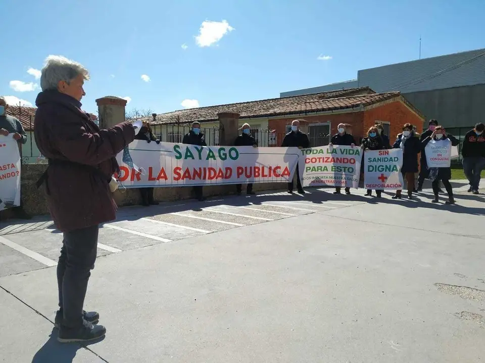 30 protesta de la ZBS Sayago en el entorno del centro de salud de Bermillo. Fotografía: CEDIDA