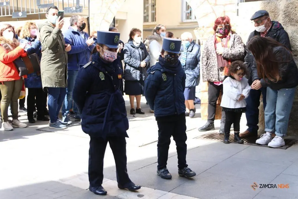 procesión de las Capas Pardas de los alumnos de la Medalla Milagrosa