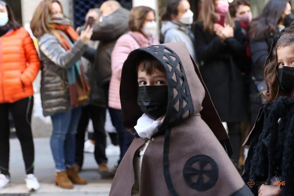 procesión de las Capas Pardas de los alumnos de la Medalla Milagrosa