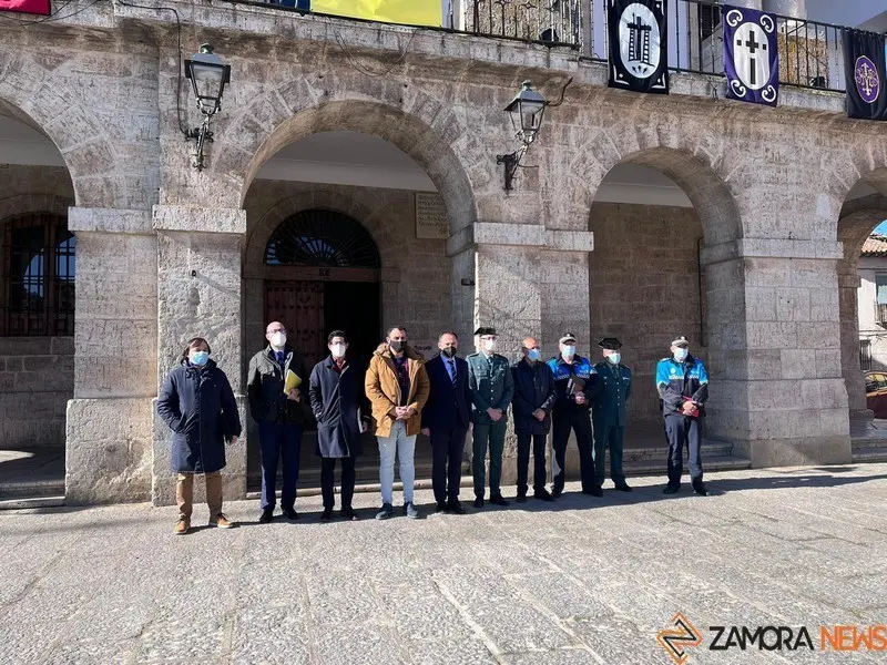 El subdelegado del Gobierno acude a la Junta Local de Seguridad en Toro. Foto Rocío Gato