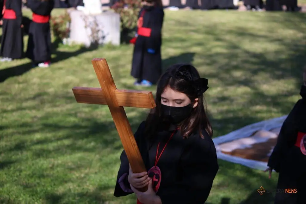 Procesión alumnos Corazón de María (2)