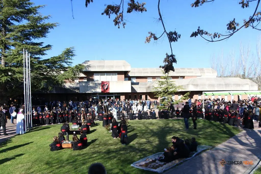 Procesión alumnos Corazón de María (6)