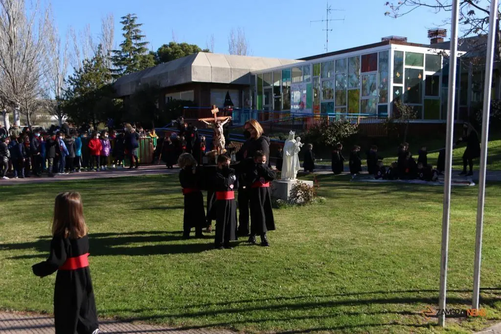 Procesión alumnos Corazón de María (12)