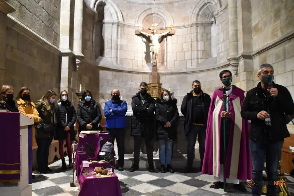 Nuevos hermanos Siete Palabras (1)