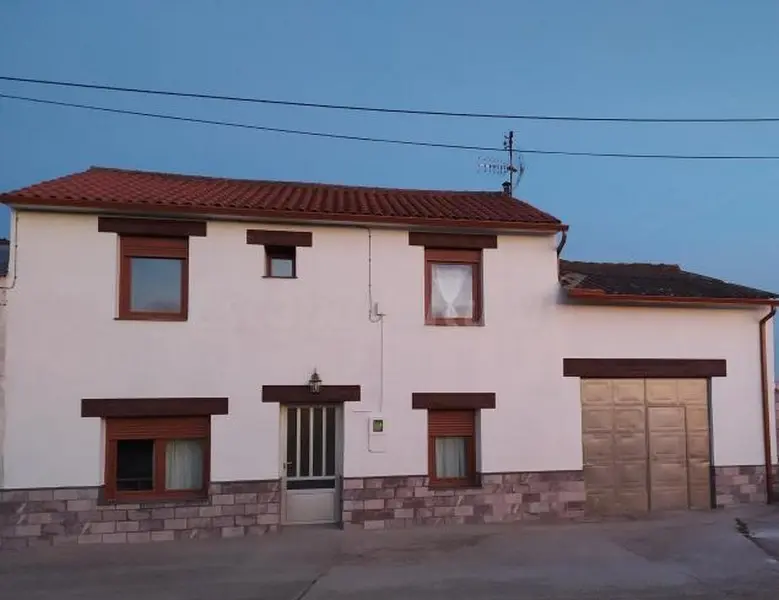 Casa de uso turístico en Olleros de Tera