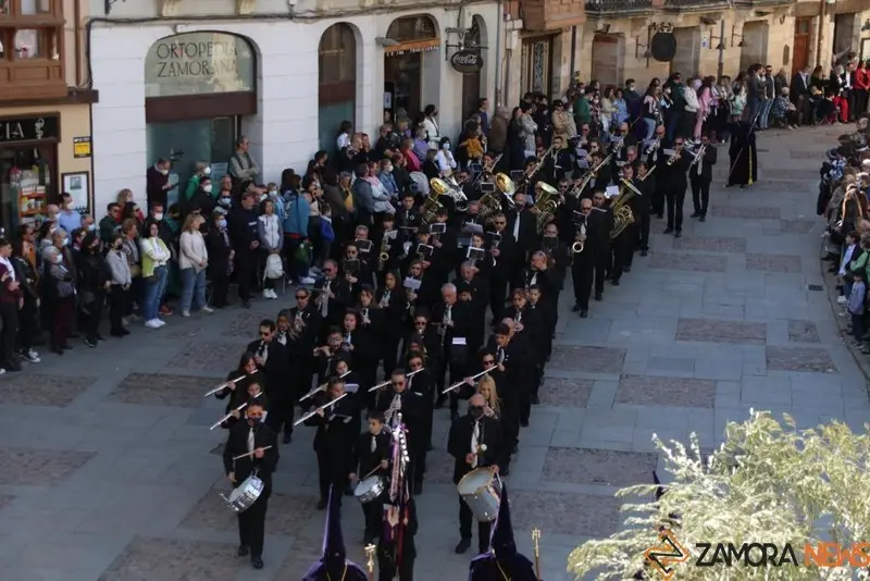 Banda de música en la procesión de la Vera Cruz