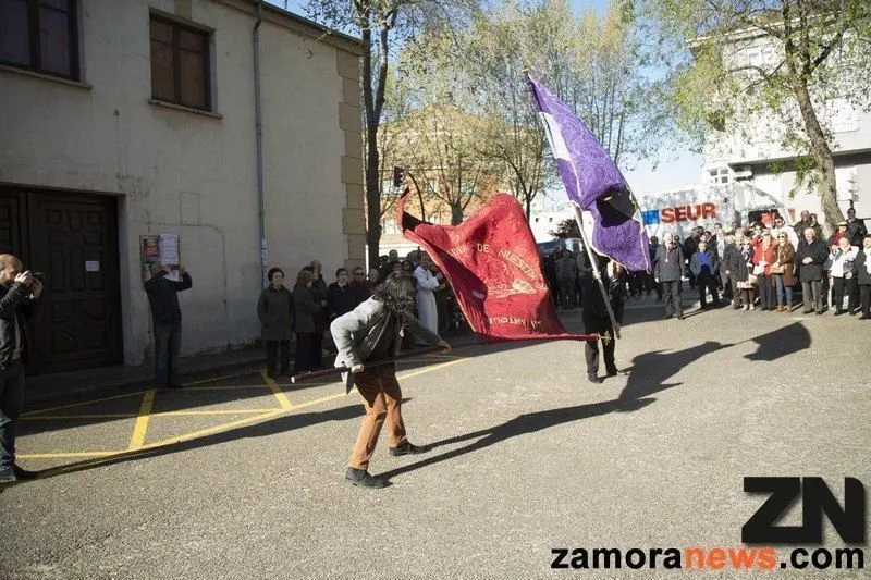 Saludo de pendones en la Rogativa de San Marcos