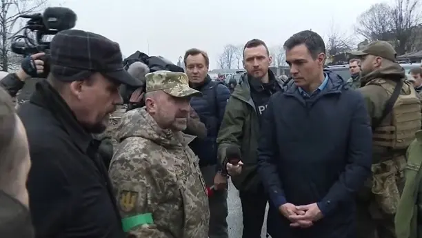 Pedro Sánchez durante su visita a Kiev