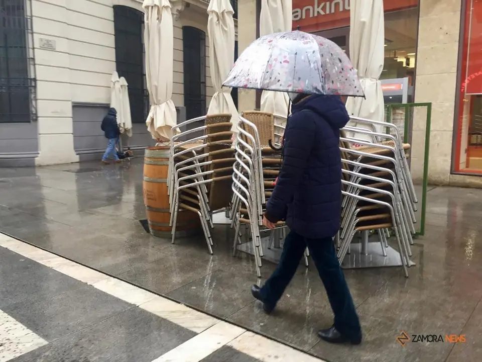 Calle Santa Clara en un día de lluvia