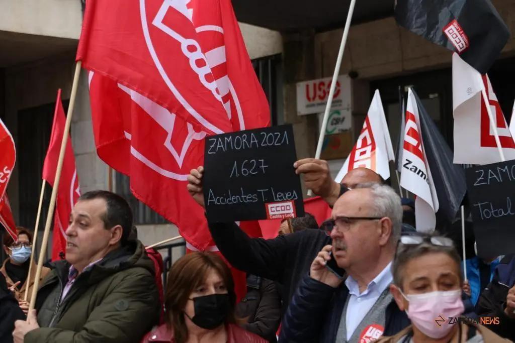 Manifestación de UGT y CCOO Zamora por el 1 de Mayo