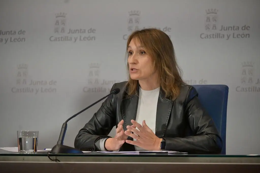La consejera de Educación, Rocío Lucas, comparece en rueda de prensa posterior al Consejo de Gobierno