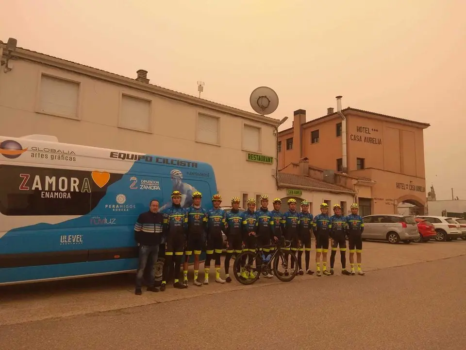 Imagen concentración Globalia-Zamora Enamora