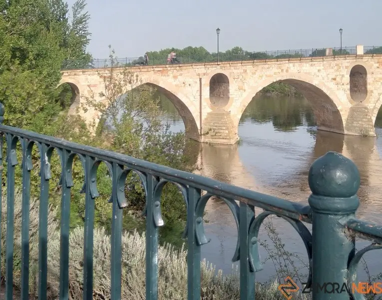 Puente de piedra de Zamora