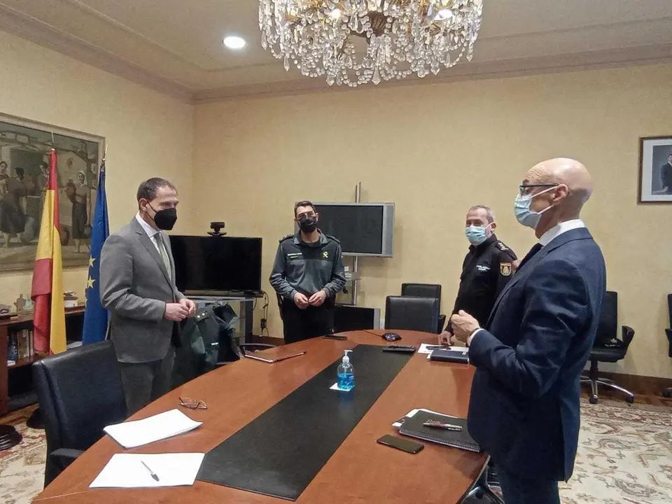 El subdelegado del Gobierno, Ángel Blanco, durante la reunión semanal de coordinación con las FCSE