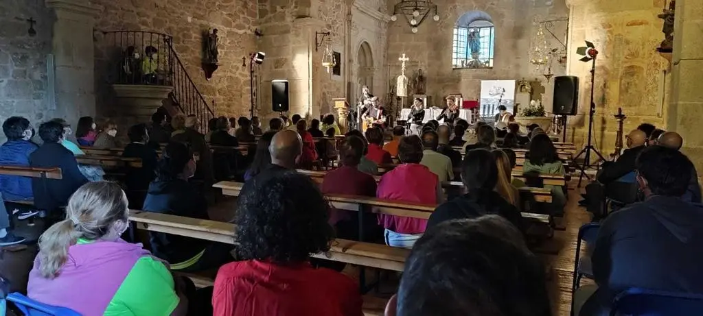 Concierto Solidario Argusino Vive