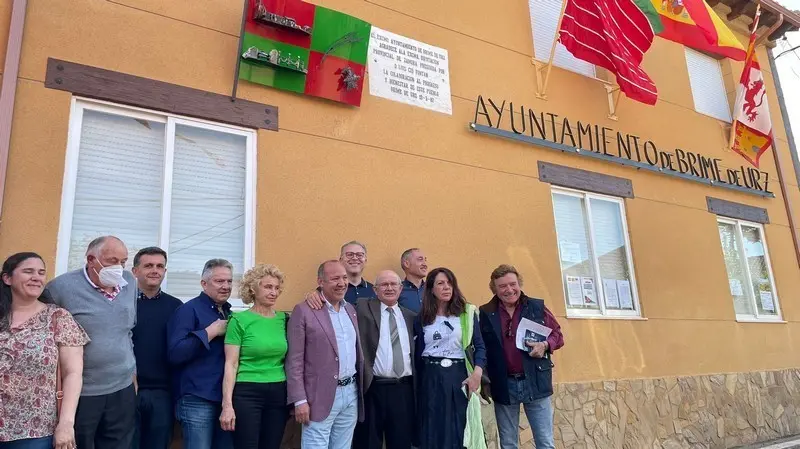Acto de homenaje al alcalde de Brime de Urz