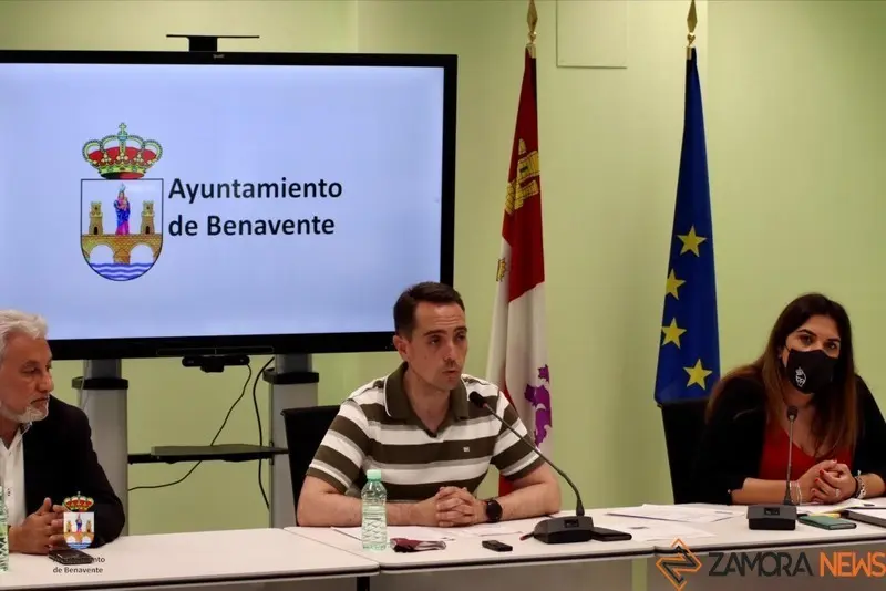 Luciano Huerga en rueda de prensa