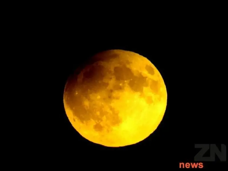 luna eclipse
