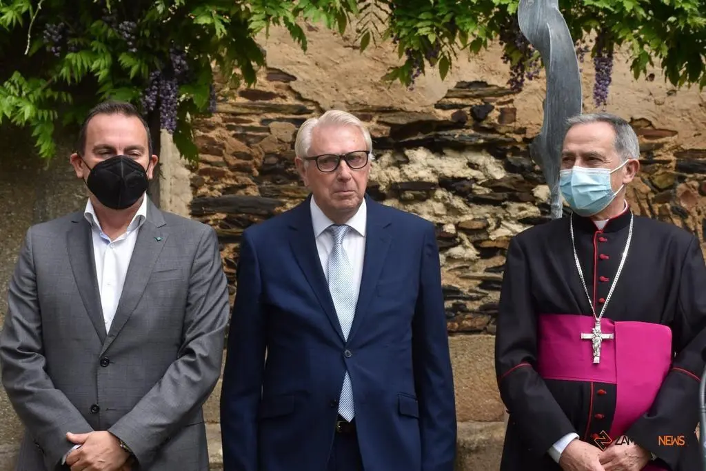 Inauguración SAUS exposición de arte religioso (2)